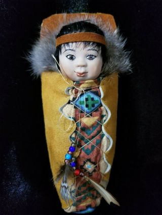 Sandra Wright Justiss,  Bisque Indian Baby On Papoose Board,  Odaca,  Ufdc,