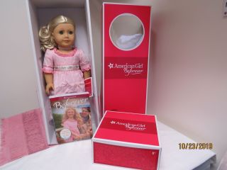 Nrfb Retired American Girl Caroline Doll With Book & Meet Accessories Too