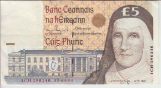 Ireland Banknote P75a - 0140,  5 Pounds,  Prefix Ich 27 - 04 - 94,  Vf