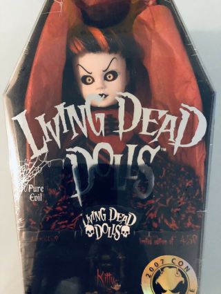 Living Dead Dolls.  Living Dead Dolls Resurrection.  Kitty.  Mezco Toys 2