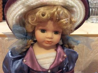 SEYMOUR MANN Porcelain Doll Big And Little Sister Set Display Stands 2