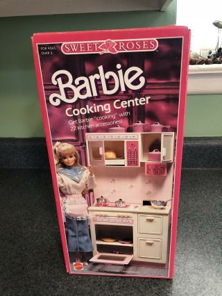 Vintage 1987 Barbie Sweet Roses Cooking Center Complete 4777
