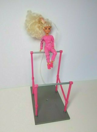 Stacie Gymnast 14609 Mattel Barbie Doll Ball Joint 1995 Sport Athletic Gymnastic