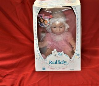 Vintage 1985 Hasbro Nib Wide Eyed Real Baby Girl By Judith Turner 21inreal Baby.