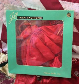 Vogue Jill Red Dress Set In Org Box 7511
