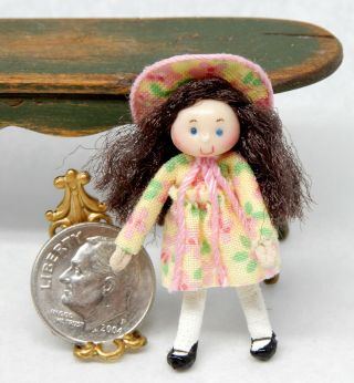 Vintage Child ' s Doll - Artisan Dollhouse Miniature 1:12 2