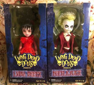 Mezco Living Dead Dolls Beetlejuice Red Wedding " Lydia & Beetlejuice " 2 Doll Set