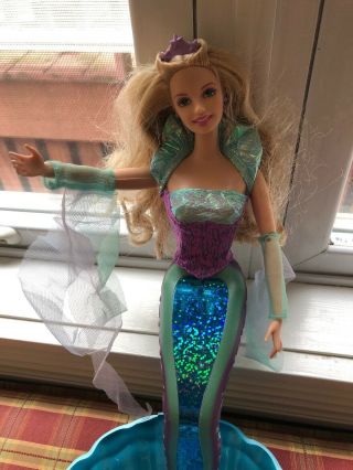 Barbie & Krissy Magical Mermaids Dolls Light Up Tail With Clam 3
