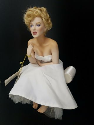 Marilyn Monroe Franklin Porcelain Portrait Doll & Satin Seat