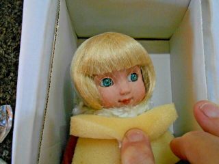 Hard To Find Robert Tonner - 10 " Ann Estelle Doll Warm And Fuzzy Nrfb