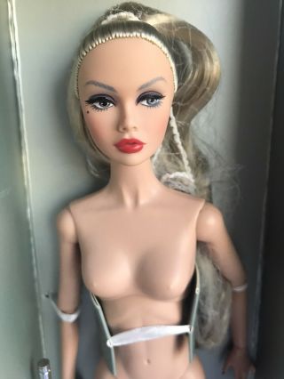 Mistress Of Disguise Poppy Parker Nude Doll