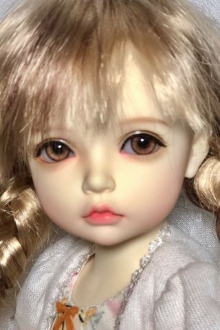 Authentic Iplehouse Elin Doll Bid Bjd W/ Eyes Dress & Box Bald Doll