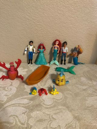 Disney Ariel Polly Pocket With Prince Eric.  Also Incl.  2 More Dolls,  And Figures