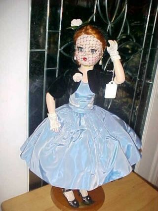 2005 Madame Alexander Cissy Fall Doll 21 " With Outfit Tagged