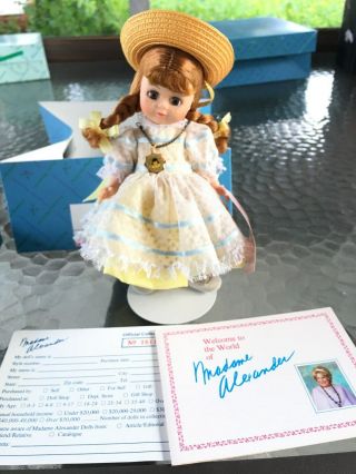 Madame Alexander POLLY PIGTAILS MADC 1990 Club Doll with Stand 2