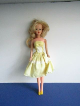 Vtg American Character Tressy Doll 12 " Wearing Tagged Surprise Party Dress