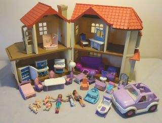 Epoch Calico Critters Light Up Mansion Or House With Furniture And Family