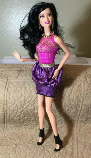 Barbie Doll Raquelle “stylin Friends” Jointed Arms/wrists Outfit