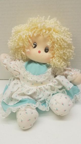 Vintage 1988 Musical Wind Up Poter Doll Moving Head Blonde Hair Toy