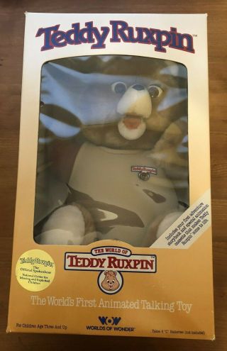 Vintage 1985 Teddy Ruxpin Worlds Of Wonder Talking Bear,