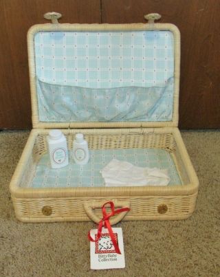 Vintage Bitty Baby Wicker Suitcase W/extras Pleasant Co Retired American Girl