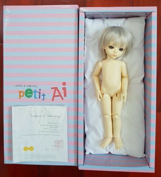 2004 Custom House Petit Ai Enfant Uriel 1/6 Size Bjd Ball Jointed Doll