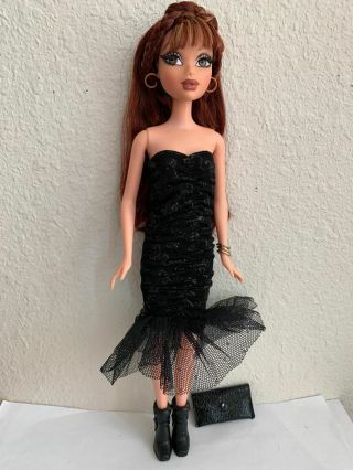 My Scene Chelsea Barbie Doll Brown Hair & Eyes Eyelashes Clothes Purse Boots