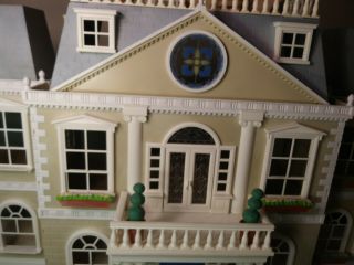 The BIG Calico Critters CLOVERLEAF MANOR Mansion 2
