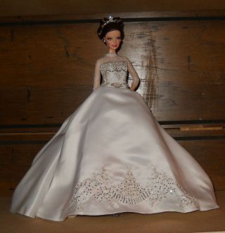 Reem Acra Bride 2007 Barbie Doll - Displayed