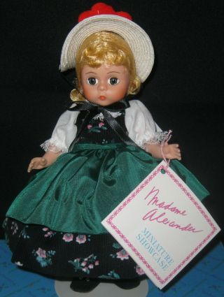 1990 Madame Alexander Black Forest Doll 512 W/all Papers