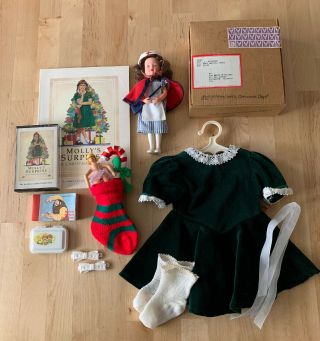 Pleasant Company American Girl Molly’s Surprise Christmas Set Toys Dress Book