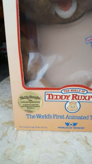 1985 Vintage Teddy Ruxpin toy Bear with Box and instructions. 2
