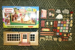 1995 Tomy Sylvanian Families Boxed Set - 3181 - 100 Complete &