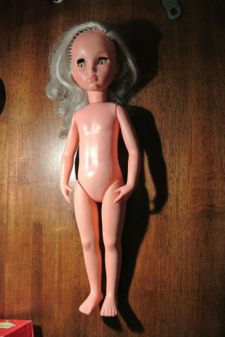 Vintage 1960s Furga Alta Moda 45 Sylvie Doll 2