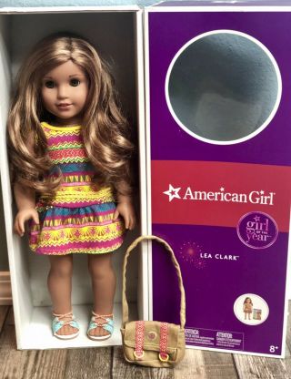 American Girl Doll Of The Year 2016 Lea Clark With Bag