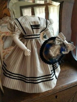 Antique Style Silk Dress And Hat For Your 15.  5 Inch Huret,  Barrois,  Ff Dolls