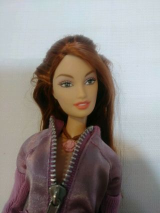 Barbie Doll 2004 Fashion Fever Drew H0653