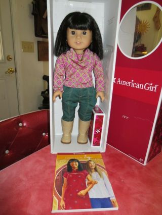Adult Owned No Play American Girl Ivy Ling Doll In Meet,  Access. ,  Bood & Box Ec,