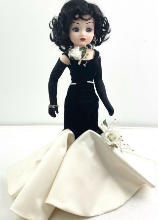 Madame Alexander Cissy Doll 21 Inch Black And White Ball