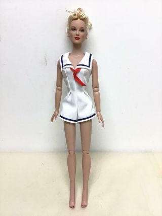 Robert Tonner,  Brenda Starr - Basic High Seas Daphne Doll