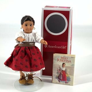 American Girl Mini Doll 6.  5 " Josefina Plus Mini Book " Meet Josefina "