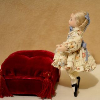 miniature porcelain doll girl 1:12 dollhouse 2