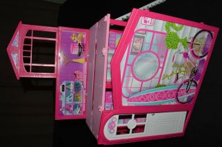 2009 Mattel Barbie Fold & Go Glam Beach House Fold Out Dollhouse W Ladder