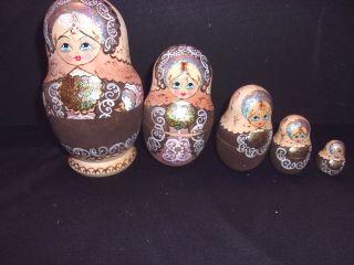 Russian Dolls 5 Pc 7 ",  Wood.  Babushka Nesting Dolls