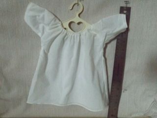 1986 Pleasant Co.  American Girl White Synthetic Material Night Gown Euc
