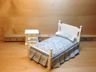 Dollhouse Miniature Single/twin Bed And Nightstand Blue & Pink Floral