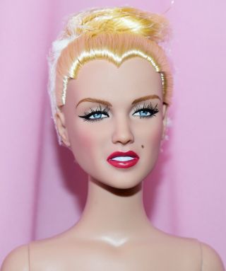 Tonner 16” Marilyn Monroe In A Dream Bw Nude Doll Orig Box T13mmdd01