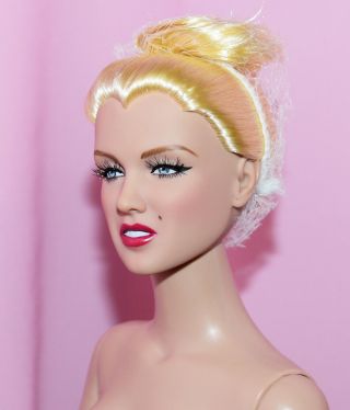 Tonner 16” Marilyn Monroe In A Dream BW Nude Doll Orig Box T13MMDD01 2