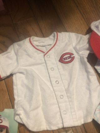 American Girl Kit Cincinnati Reds Baseball Fan Outfit with Glove,  Cards COMPLETE 3