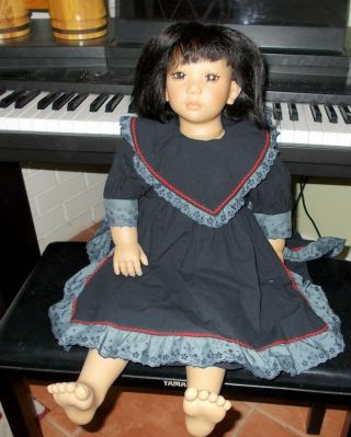 26 " Annette Himstedt Doll Shireem From Bali Faces Of Friendship 1991 - 92 W/box